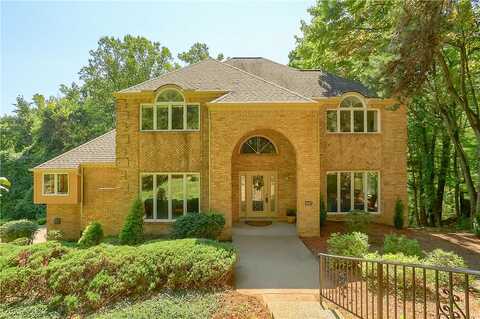 Fox Chase, SEWICKLEY, PA 15143