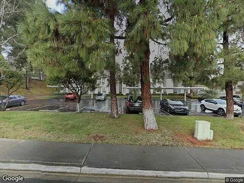 Avenida Venusto, SAN DIEGO, CA 92128