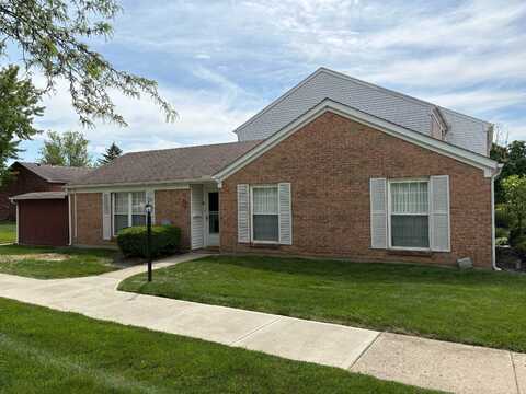 628 Ramblewood Ct., Brookville, OH 45309