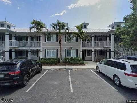 Mahogany Run Ln, Naples, FL 34113