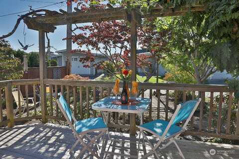 Menlo Beach, FREELAND, WA 98249