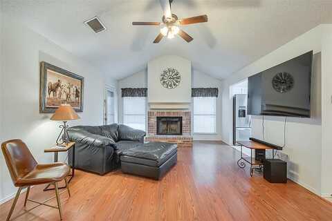 Colebrook, ARLINGTON, TX 76017