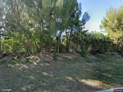 Sw 130Th Ter, Pembroke Pines, FL 33027