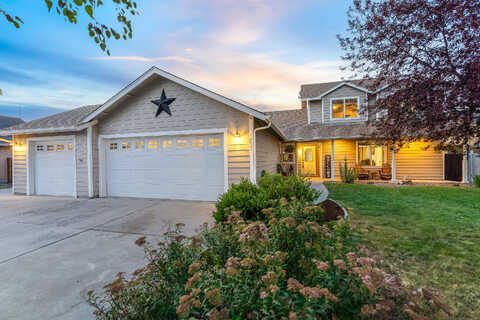 Maple, REDMOND, OR 97756