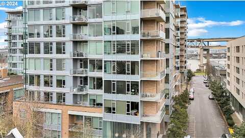 S River Dr, Portland, OR 97201