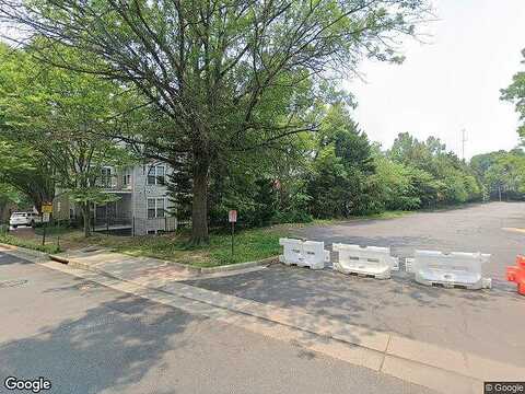 Northern Neck Dr, Vienna, VA 22182