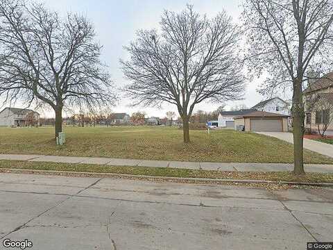Lloyd, MILWAUKEE, WI 53205