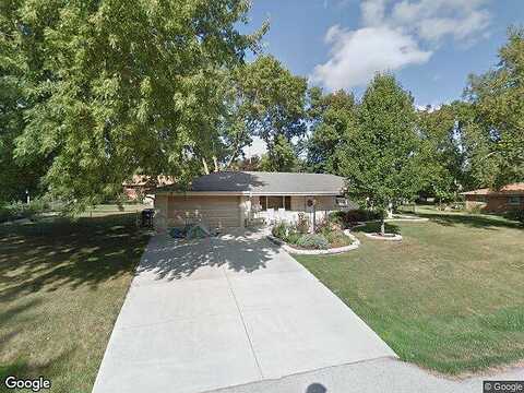 Woodridge, OAK CREEK, WI 53154