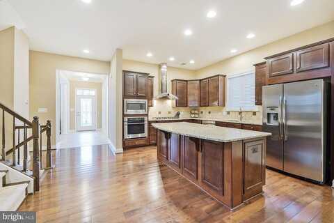 Masondale, ALEXANDRIA, VA 22315