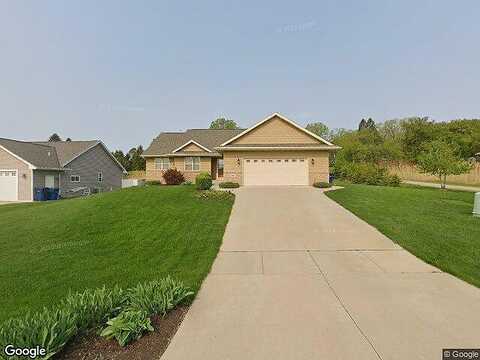 Luxury, SUAMICO, WI 54313