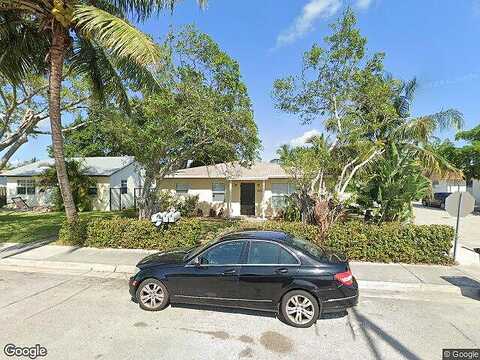 S J St, Lake Worth, FL 33460