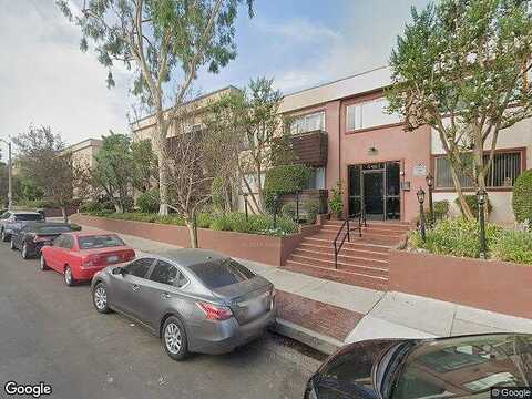 Newcastle Ave, Encino, CA 91316