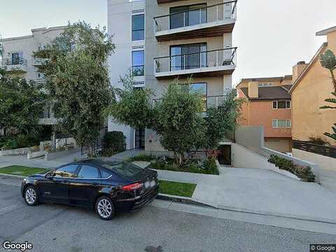 Moore St, Los Angeles, CA 90066