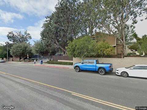 Andrea Cir S, Northridge, CA 91325