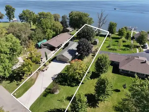 Cottage, FOND DU LAC, WI 54937