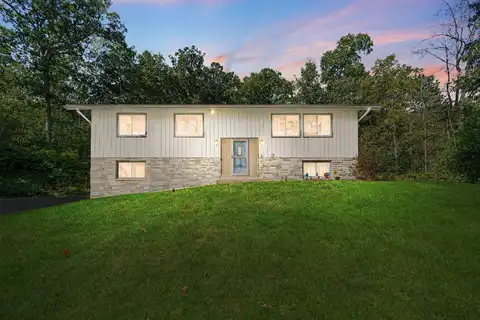 Lyons, BURLINGTON, WI 53105