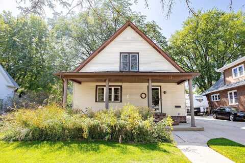 Shirley, FORT ATKINSON, WI 53538