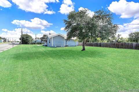 Esplanade, KARNES CITY, TX 78118