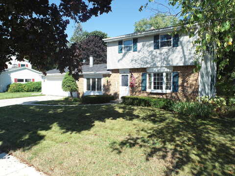 Monroe, PORT WASHINGTON, WI 53074