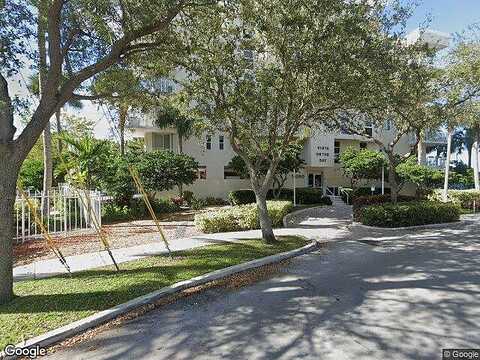 26Th, NORTH MIAMI BEACH, FL 33160