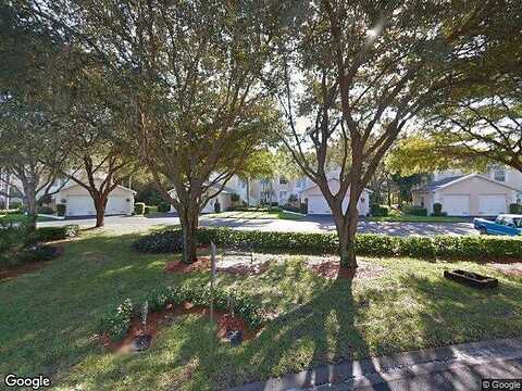 Wiggins Lake Dr, Naples, FL 34110