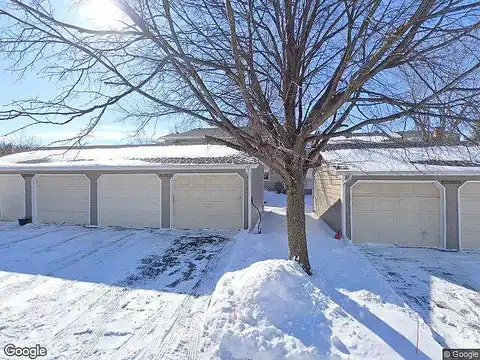 Cinnamon Ridge Trl, Eagan, MN 55122