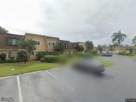 Meadowlark Ln, Naples, FL 34105