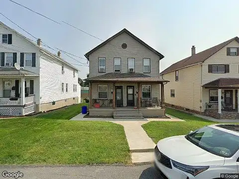 17Th Ave, Scranton, PA 18504