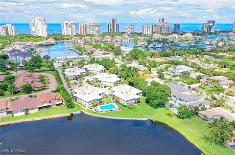 Crayton Rd, Naples, FL 34103