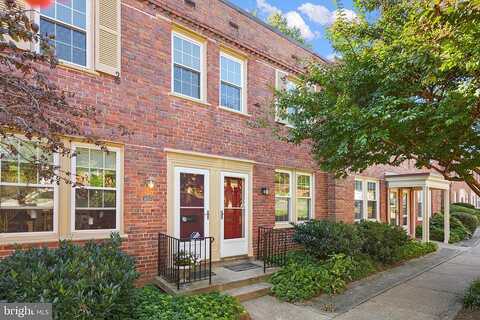 13Th Rd S, Arlington, VA 22204