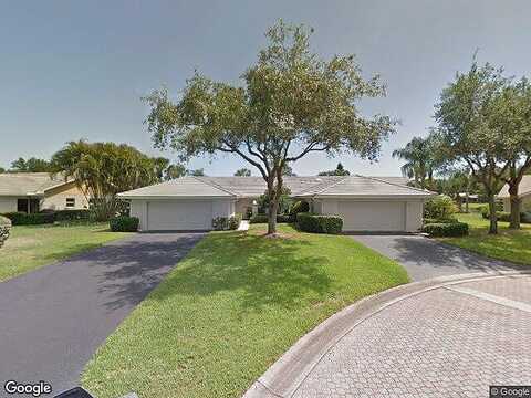 Southampton Pl, Venice, FL 34293
