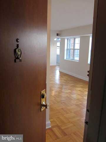 N Ode St, Arlington, VA 22209