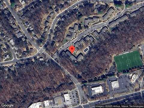 Fair Woods Dr, Fairfax, VA 22030