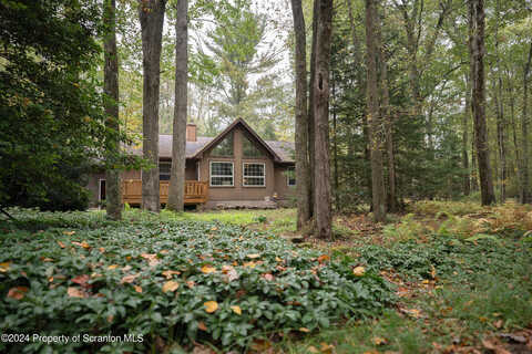 White Oak Lane, White Haven, PA 18661