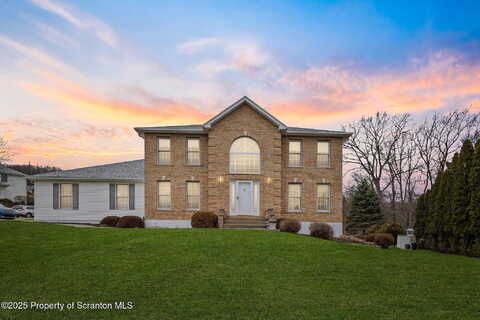 Oakwood Dr Drive, Scranton, PA 18504