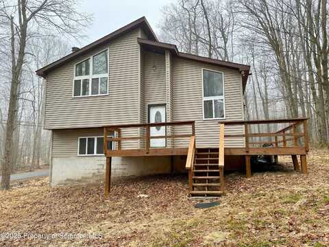 Chesnut Drive, Newfoundland, PA 18445