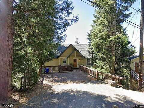 Buckingham Sq, Lake Arrowhead, CA 92352