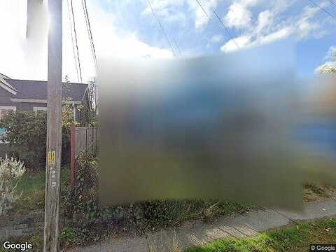 13Th St, Bremerton, WA 98337