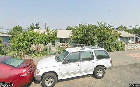 S Grand Dr, Moses Lake, WA 98837