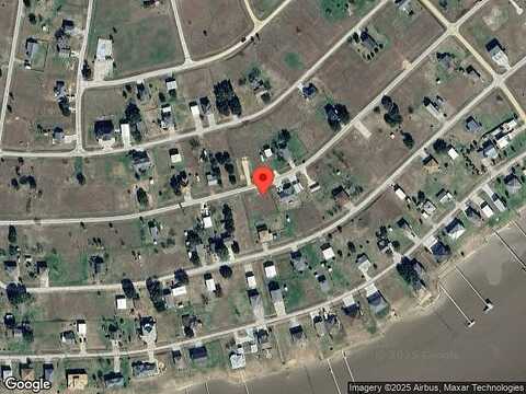 Swallow Dr, Palacios, TX 77465