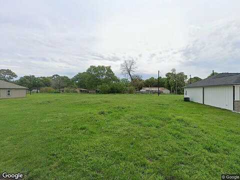Empire St, El Campo, TX 77437