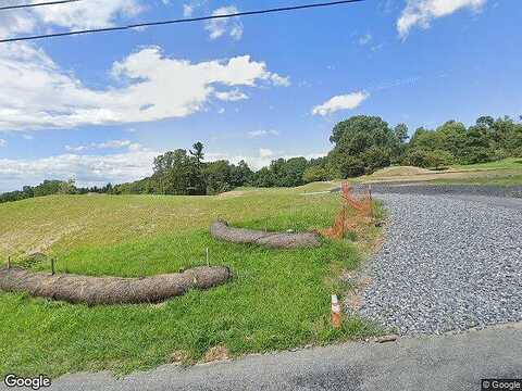 Tumble Creek Rd Unit 13, Easton, PA 18042