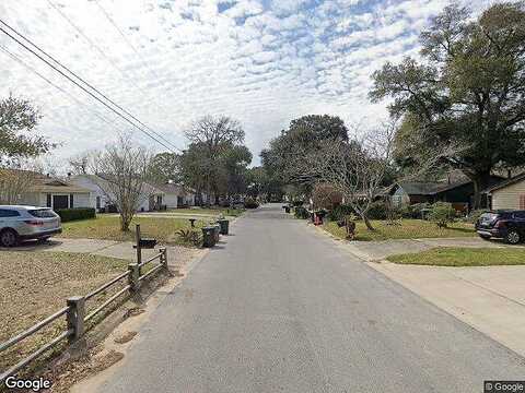 Forest Pines Dr, Pensacola, FL 32526