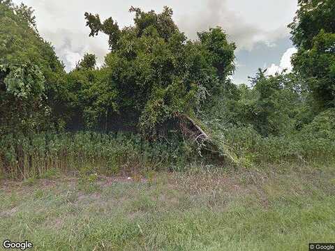 Luke St, Dayton, TX 77535