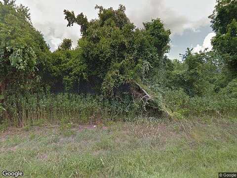 Luke St, Dayton, TX 77535