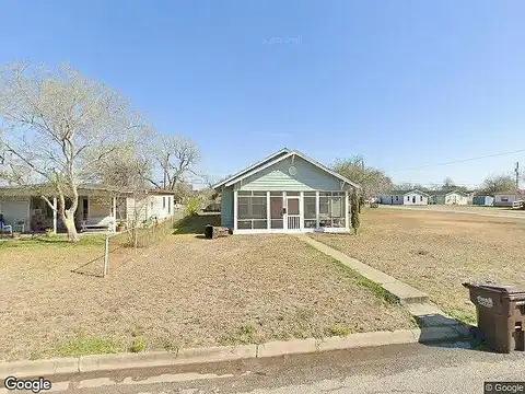 W Avenue B, Kingsville, TX 78363