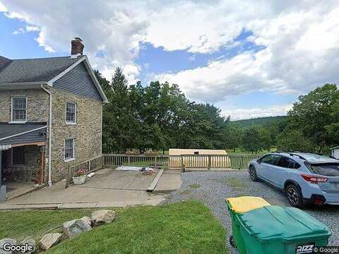 Lilian Court Unit 9, Easton, PA 18042