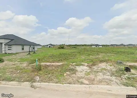 E Tamarindo Ave, Hidalgo, TX 78557