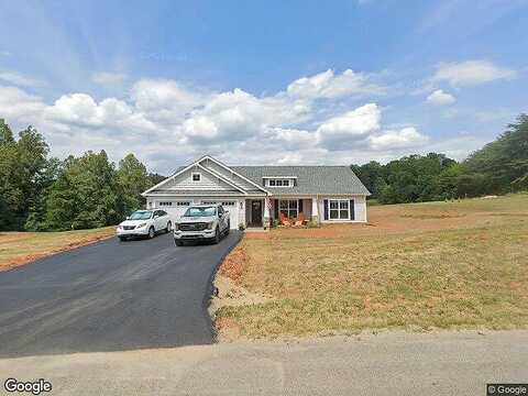 Windsor Castle Dr, Moneta, VA 24121