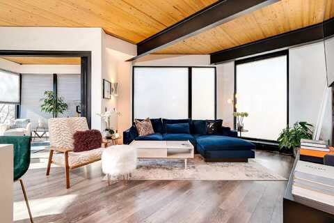 S Henry Street, Madison, WI 53703